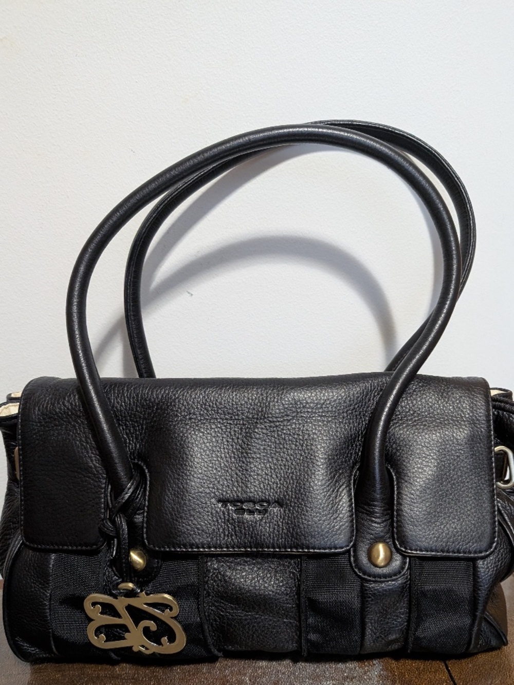 Tosca Blu Black Leather Shoulder Bag